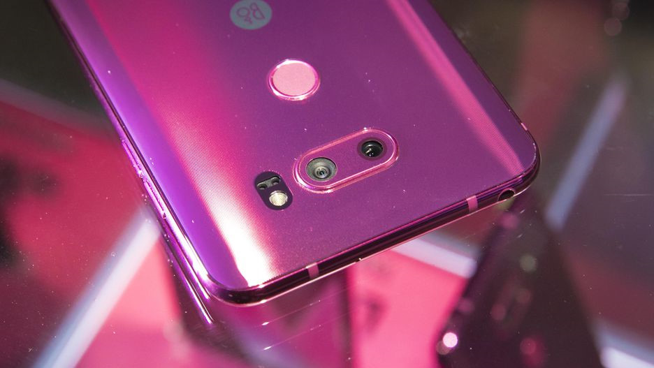 Loạt smartphone vừa trình làng đầu 2018